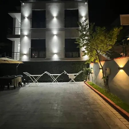 Hotell Azure Waves