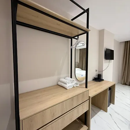 Azure Waves ホテル